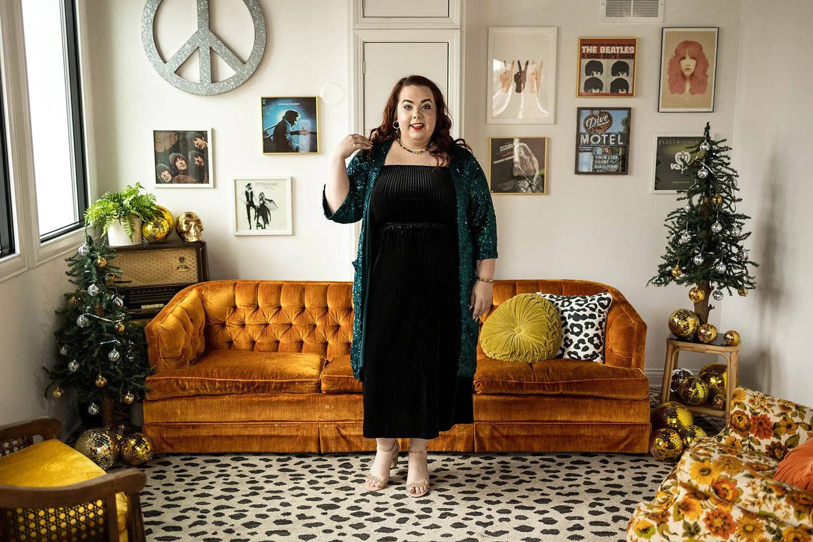 kitt velvet skirt in black