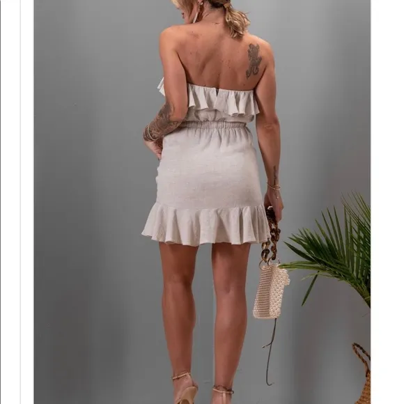 Linen ruffle strapless dress