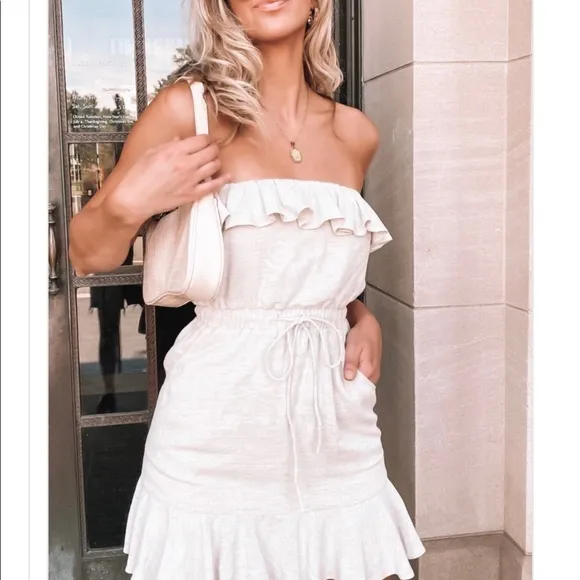 Linen ruffle strapless dress