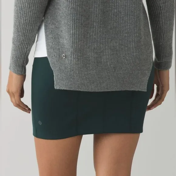 Lululemon &amp;Go Cityfarer Dark Fuel Green Stretch Mini Slip On Pencil Skirt Size 4