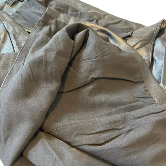 LULU’S Irresistibly Fly Back Vegan Pencil Very Matrix Skirt New Faux Leather