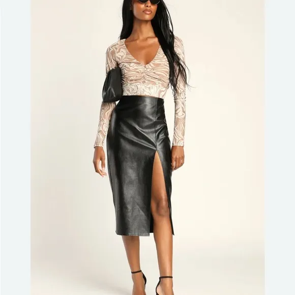 LULU’S Irresistibly Fly Back Vegan Pencil Very Matrix Skirt New Faux Leather