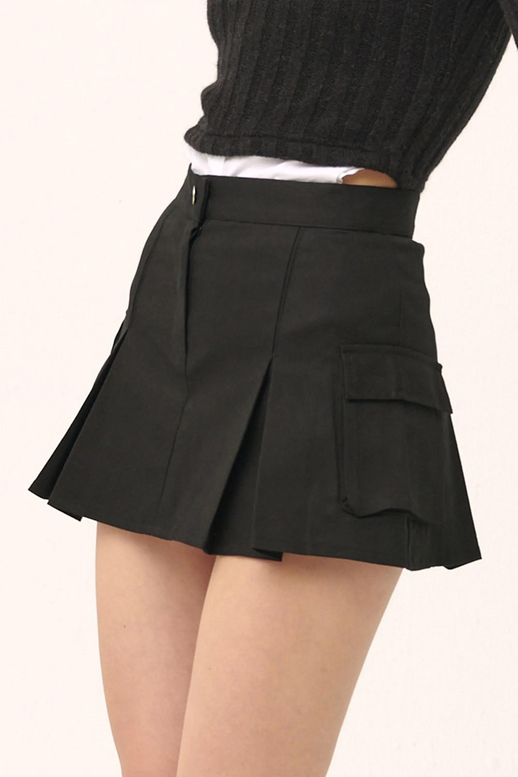 Mia Cargo Mini Skort