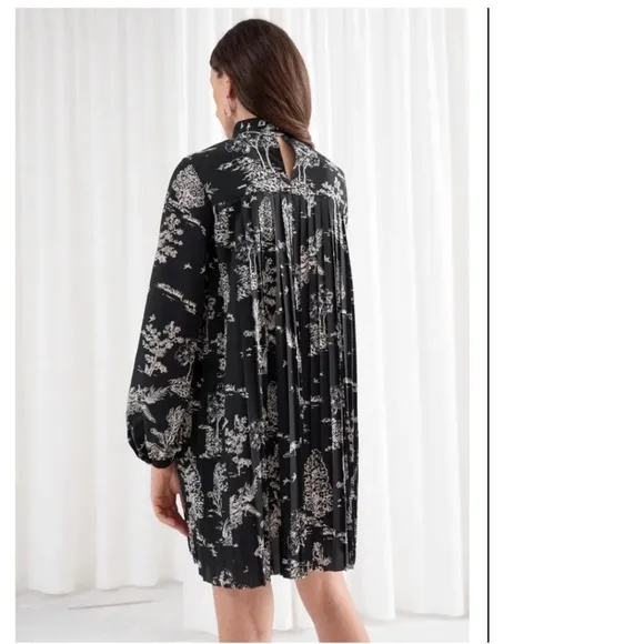 NWOT &amp; Other Stories Baroque Long Sleeve Pleated Dress - Very Demure &amp; Mindful