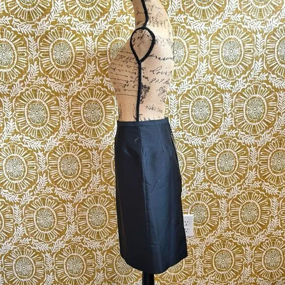 NWT Connie Roberson Silk Classic Lightweight Pencil Skirt in Black size 2