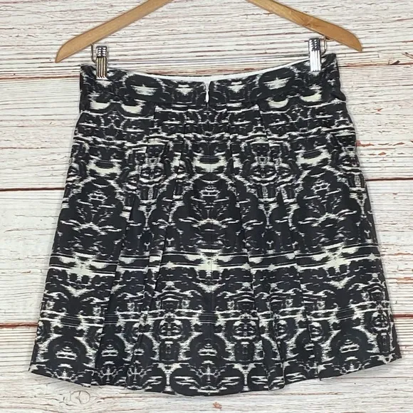 NWT J Crew Blurred Ikat Print A Line Pleated Mini Skirt Sz 2