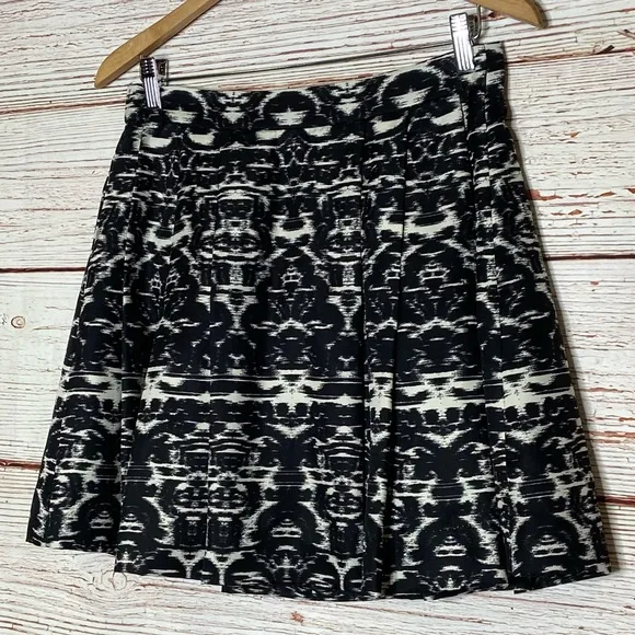 NWT J Crew Blurred Ikat Print A Line Pleated Mini Skirt Sz 2