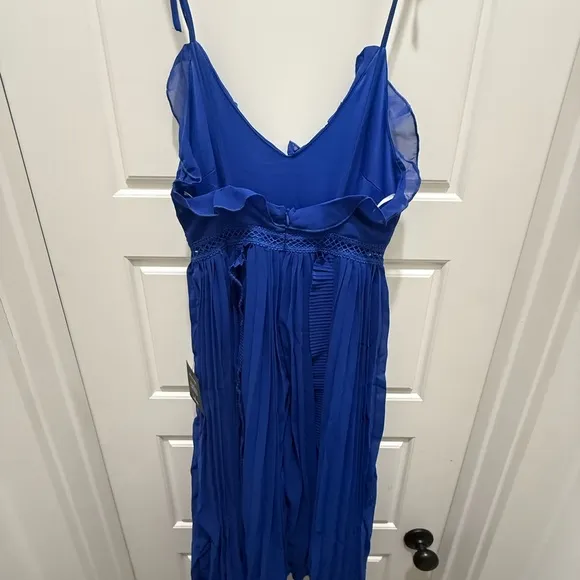 NWT. Lulu’s Never a Dull Moment Royal Blue Tie-Strap Pleated Midi Dress. Sz. XS