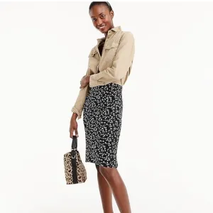 NWT🌻J. Crew Pencil skirt in daisy floral Size 4