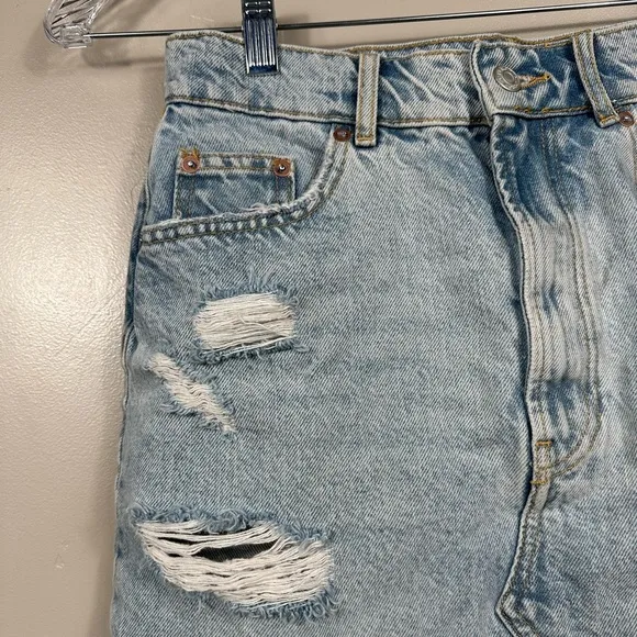 Pilcro and The Letterpress Destroyed Denim Blue Mini Skirt Frayed Hem Size 6