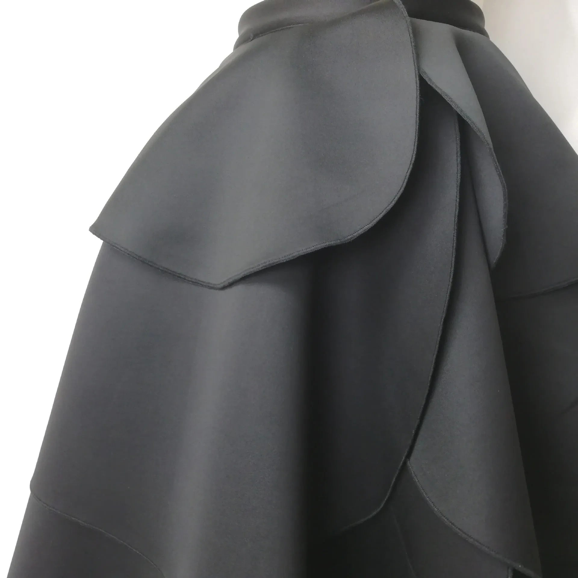 Pleated Cake Layer A-line skirt