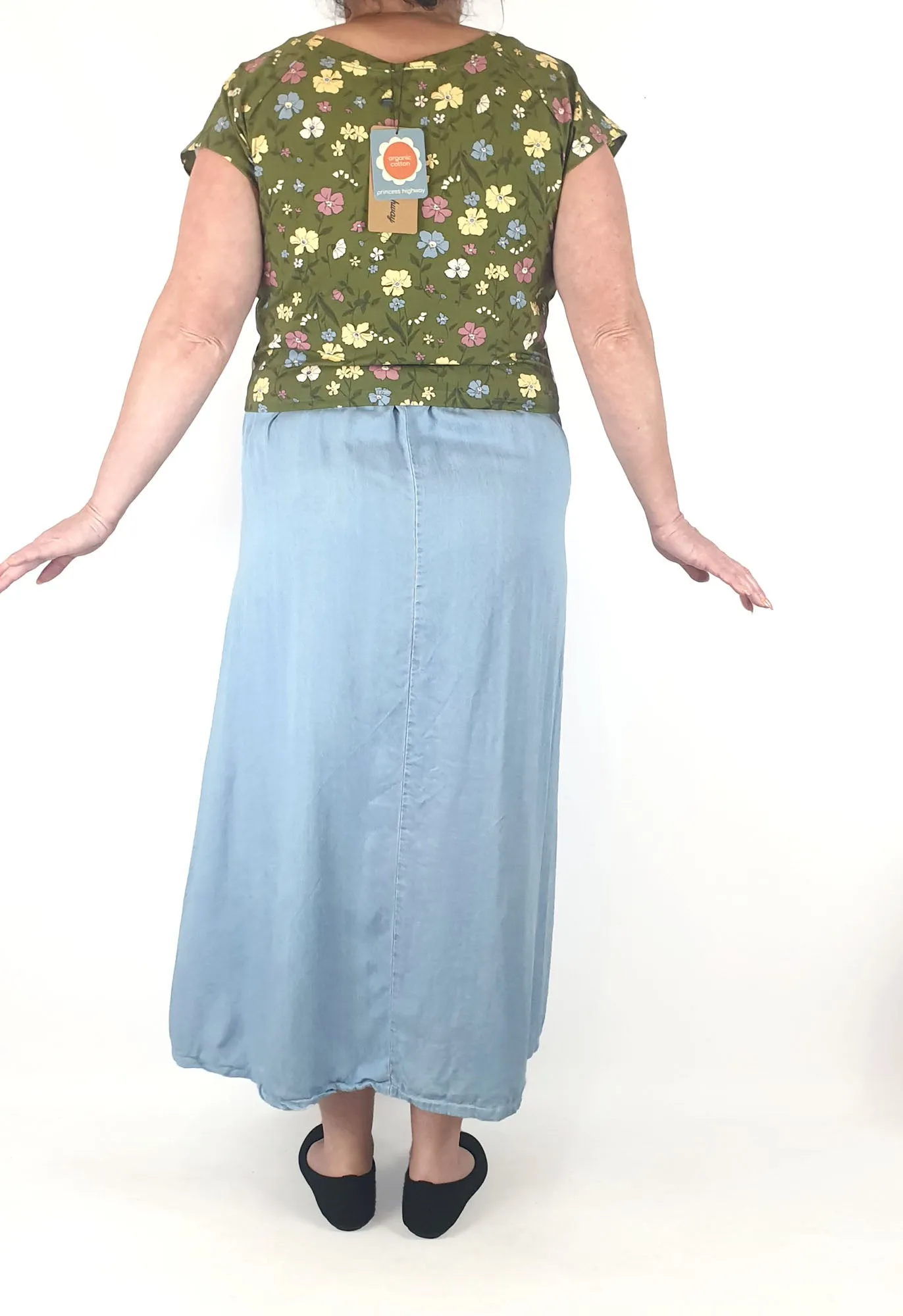 Princess Highway green floral top size 18