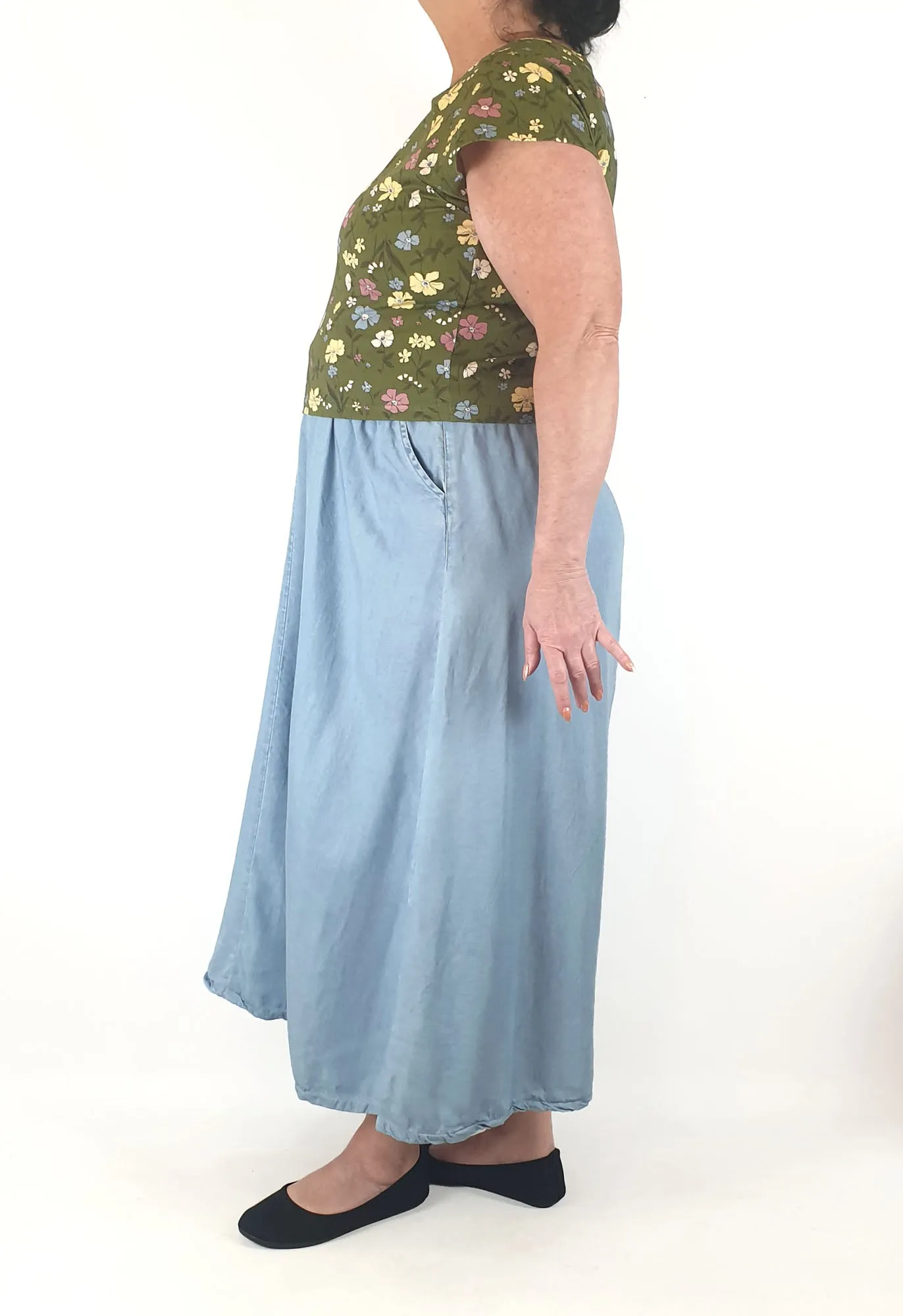 Princess Highway green floral top size 18