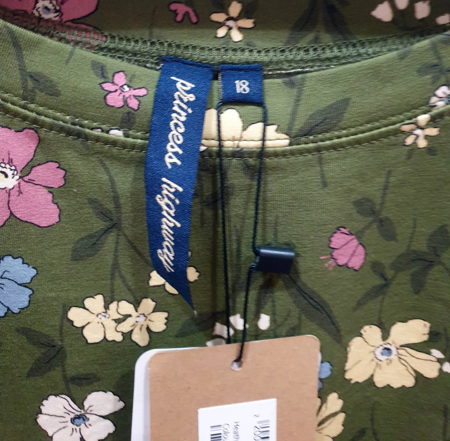 Princess Highway green floral top size 18