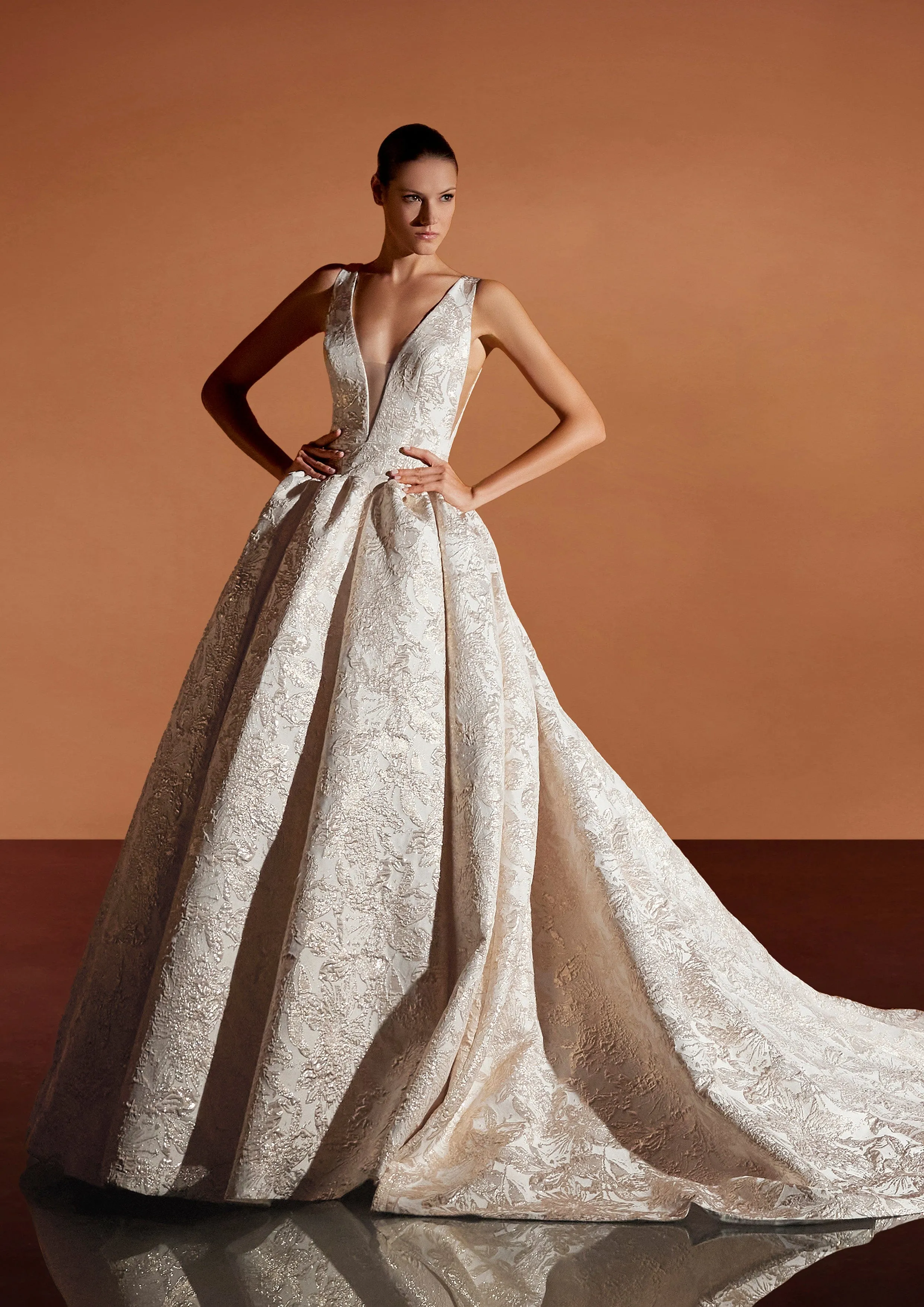 Pronovias Privee: Kareena