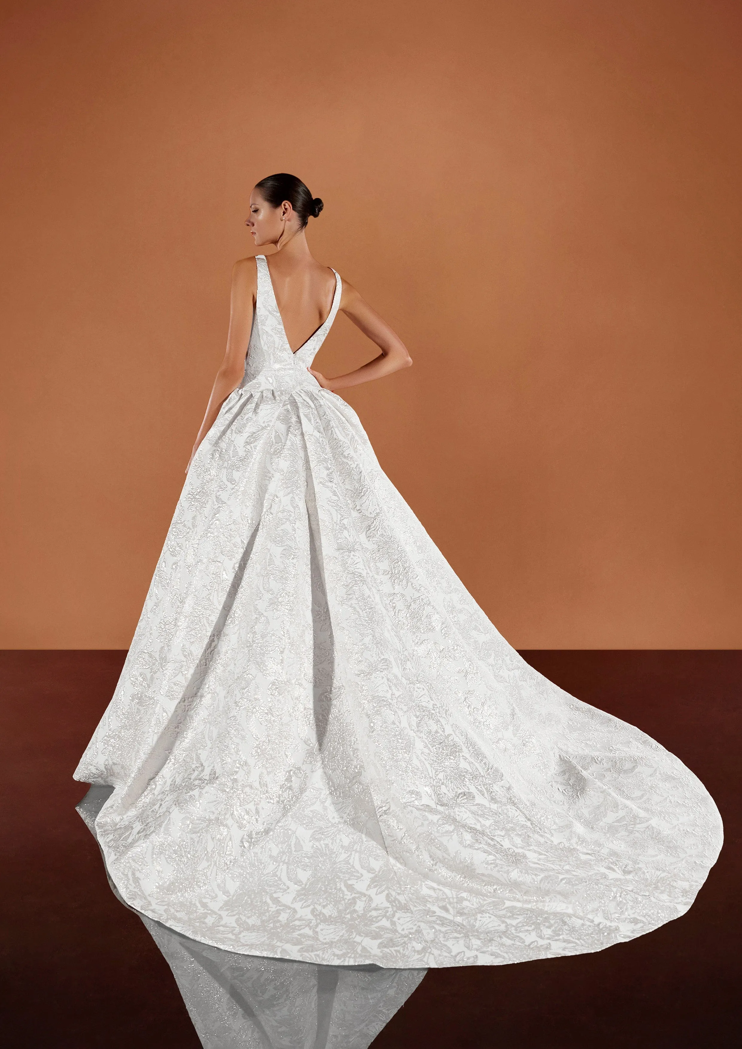 Pronovias Privee: Kareena