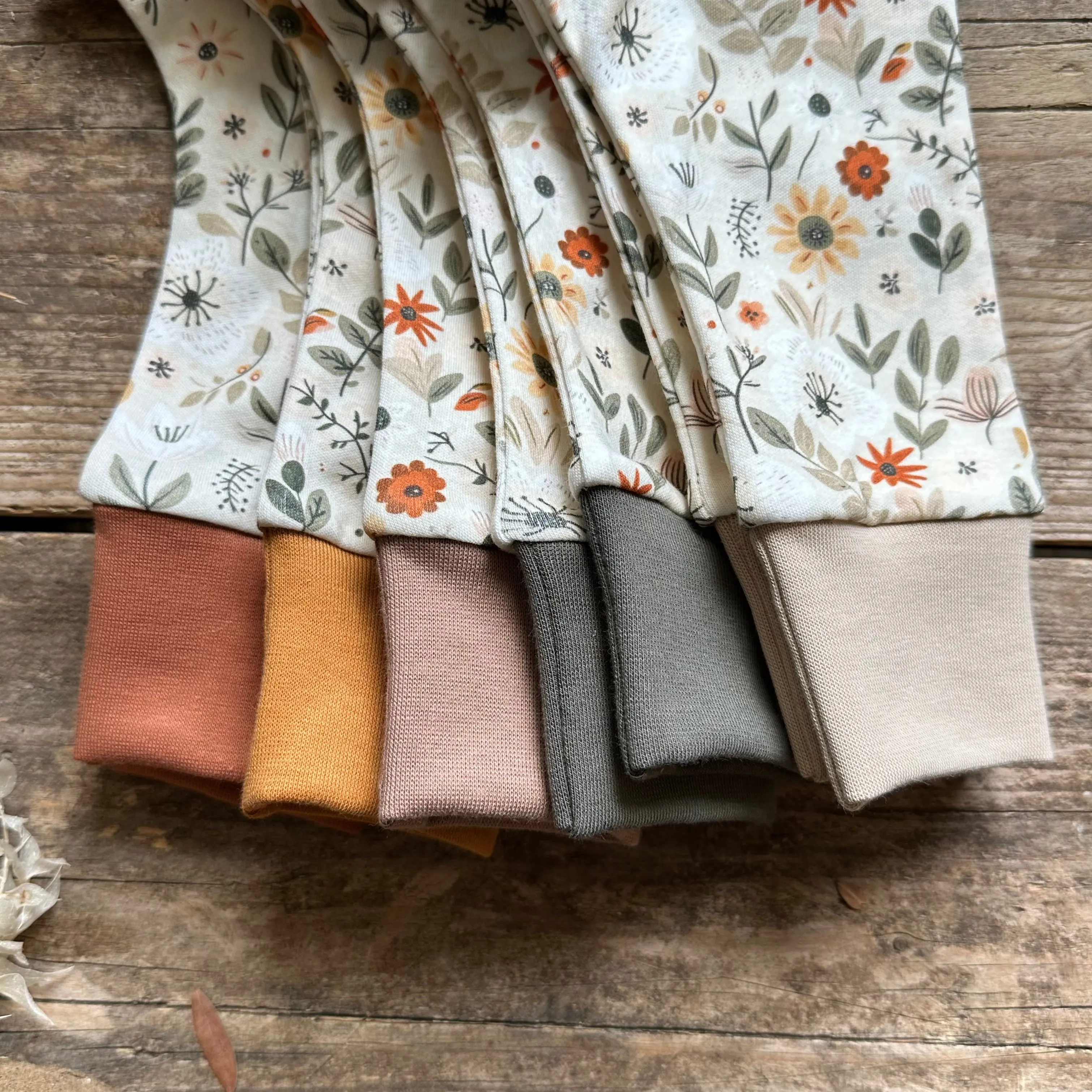 Sage Floral Short BeeJamas