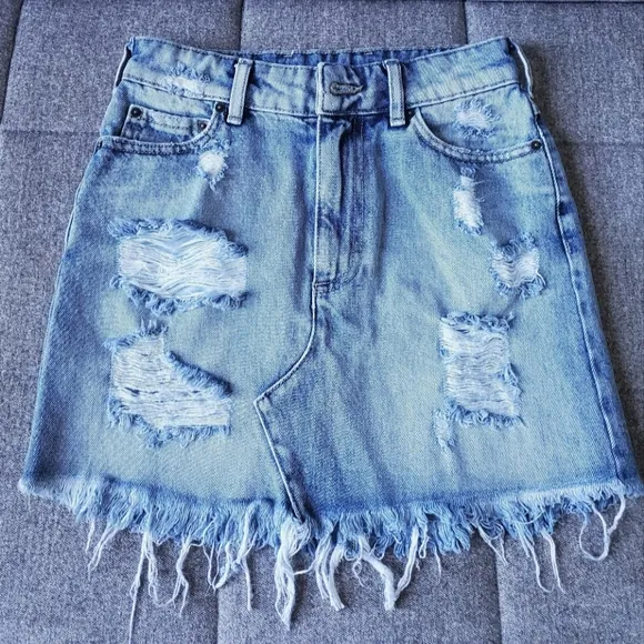 SER.O.YA Alli Distressed Blue Denim Mini Skirt Size 25