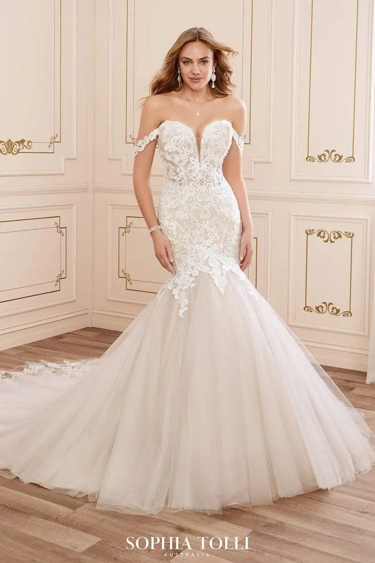 Sophia Tolli: Y22065 - London