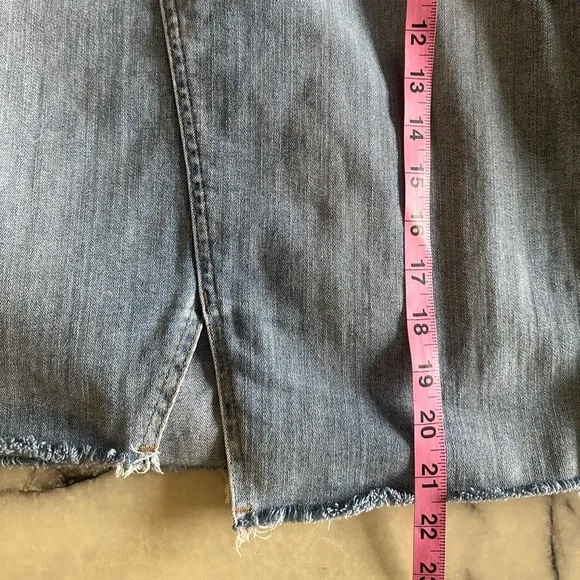 Spanx Distressed Denim Shaping Pencil Skirt High Waisted Fray Hem Size M