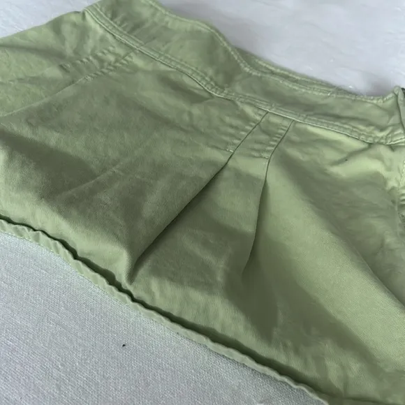 Sun-deh Green Pleated Mini Skirt‎