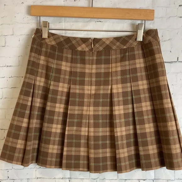 Sunday Best Aritzia Mini 15” Pleated Skirt S Tan Plaid School Academia Preppy