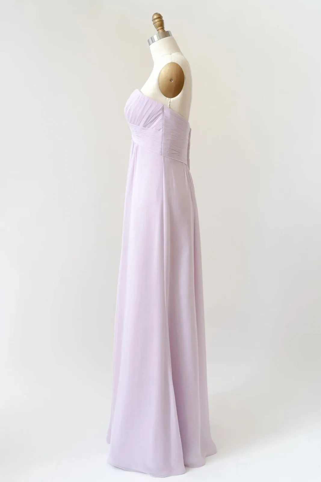 Sweetheart Strapless Pleated Chiffon A-line Long Lilac Bridesmaid Dress
