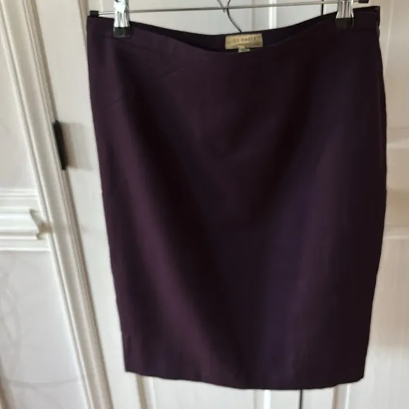 Ted Baker London Eggplant Purple Wool Stretch Pencil Skirt Size 3 Size US 8