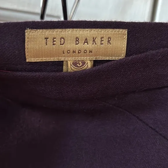 Ted Baker London Eggplant Purple Wool Stretch Pencil Skirt Size 3 Size US 8