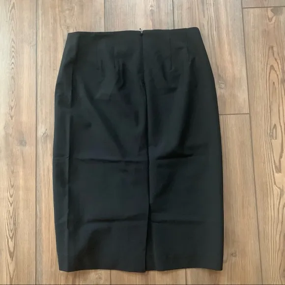 Theory Pencil Skirt in Sevona Stretch Wool