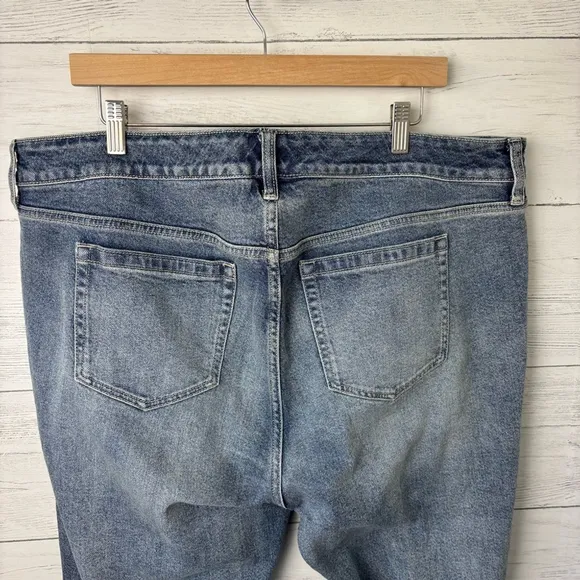 Torrid Perfect Slim Boot Classic Denim Mid-Rise Jean in Laurel Canyon 18