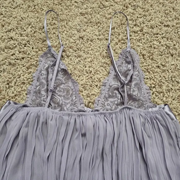 Victoria's Secret Lilac Pleated Babydoll - Medium