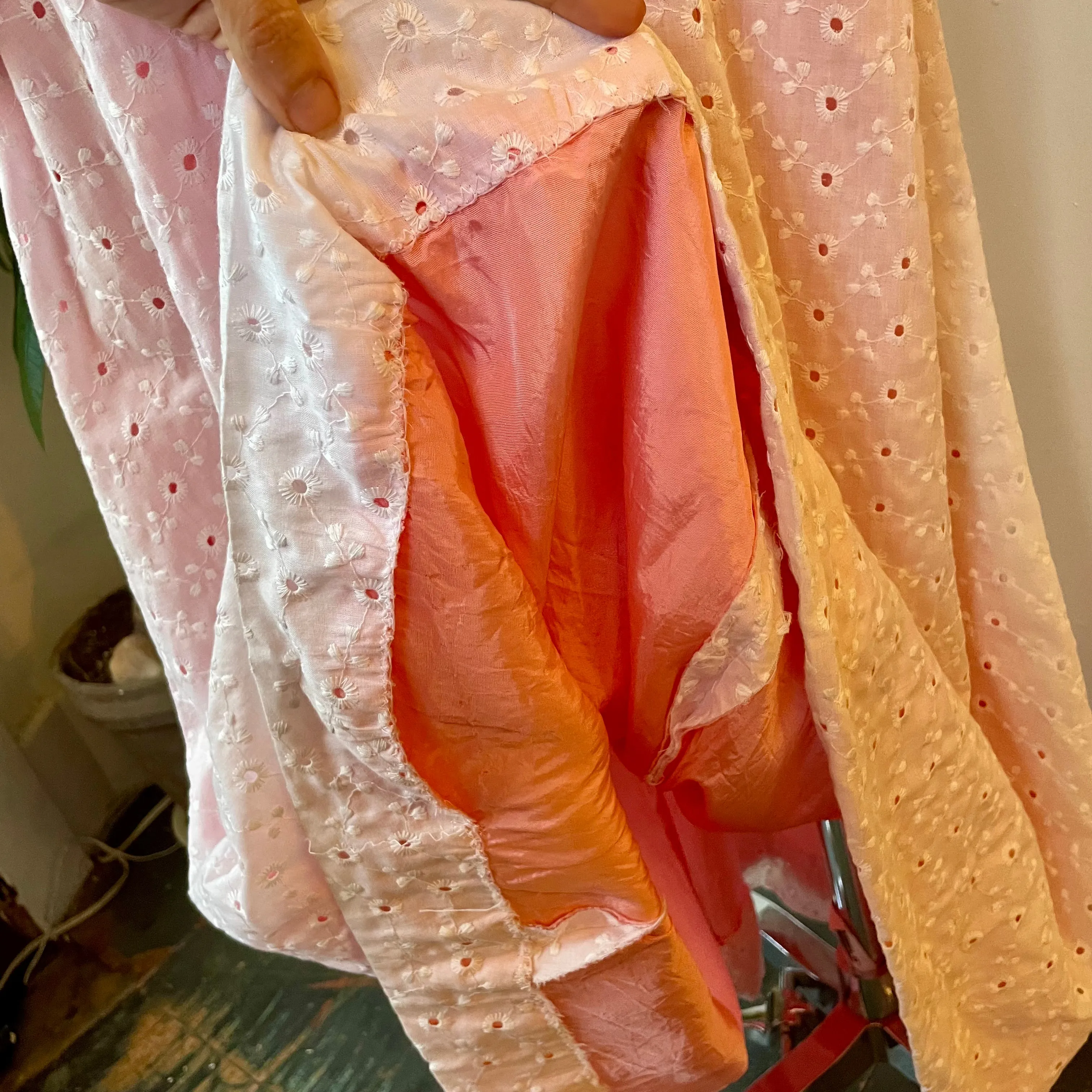 Vintage 60s 70s eyelet maxi dress // Sz small   (ht2400)