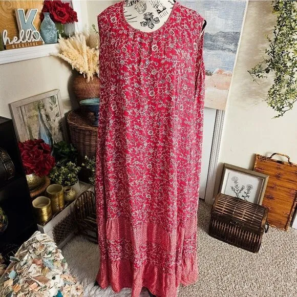 VTG Victoria Holley Rayon Crinkle Floral Print Boho Maxi Dress. XL Fit