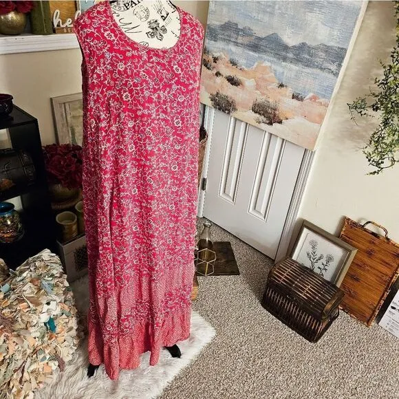 VTG Victoria Holley Rayon Crinkle Floral Print Boho Maxi Dress. XL Fit