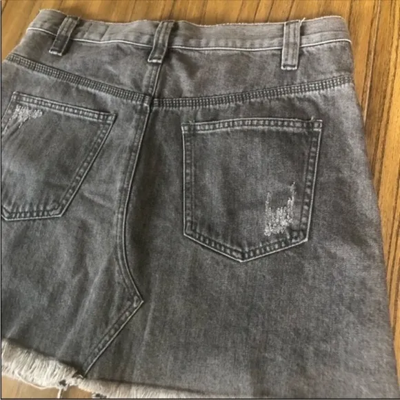 We The Free black pleated denim skirt size 30