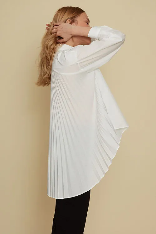 WHITE BUTTON DOWN BLOUSE WITH PLEATS
