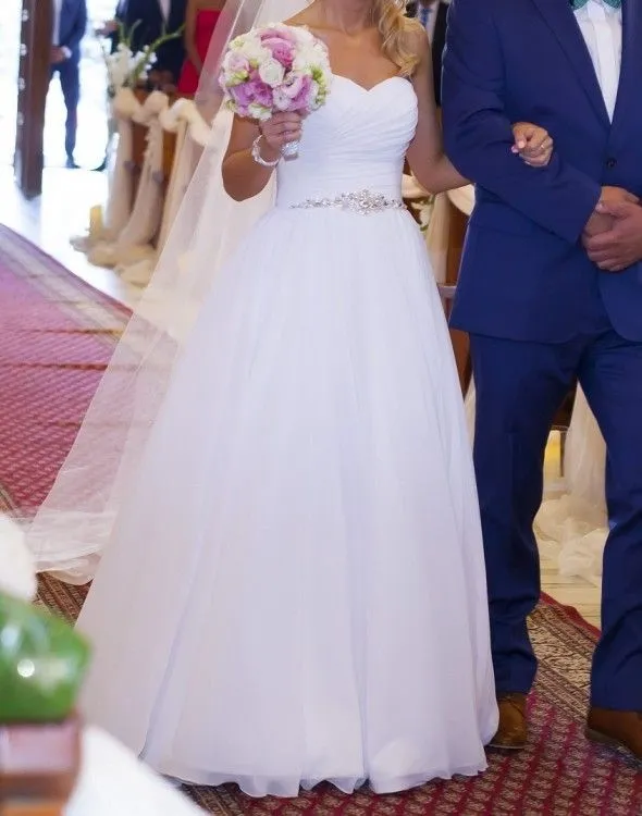 White Chiffon Wedding Dresses with Pleated Bodice