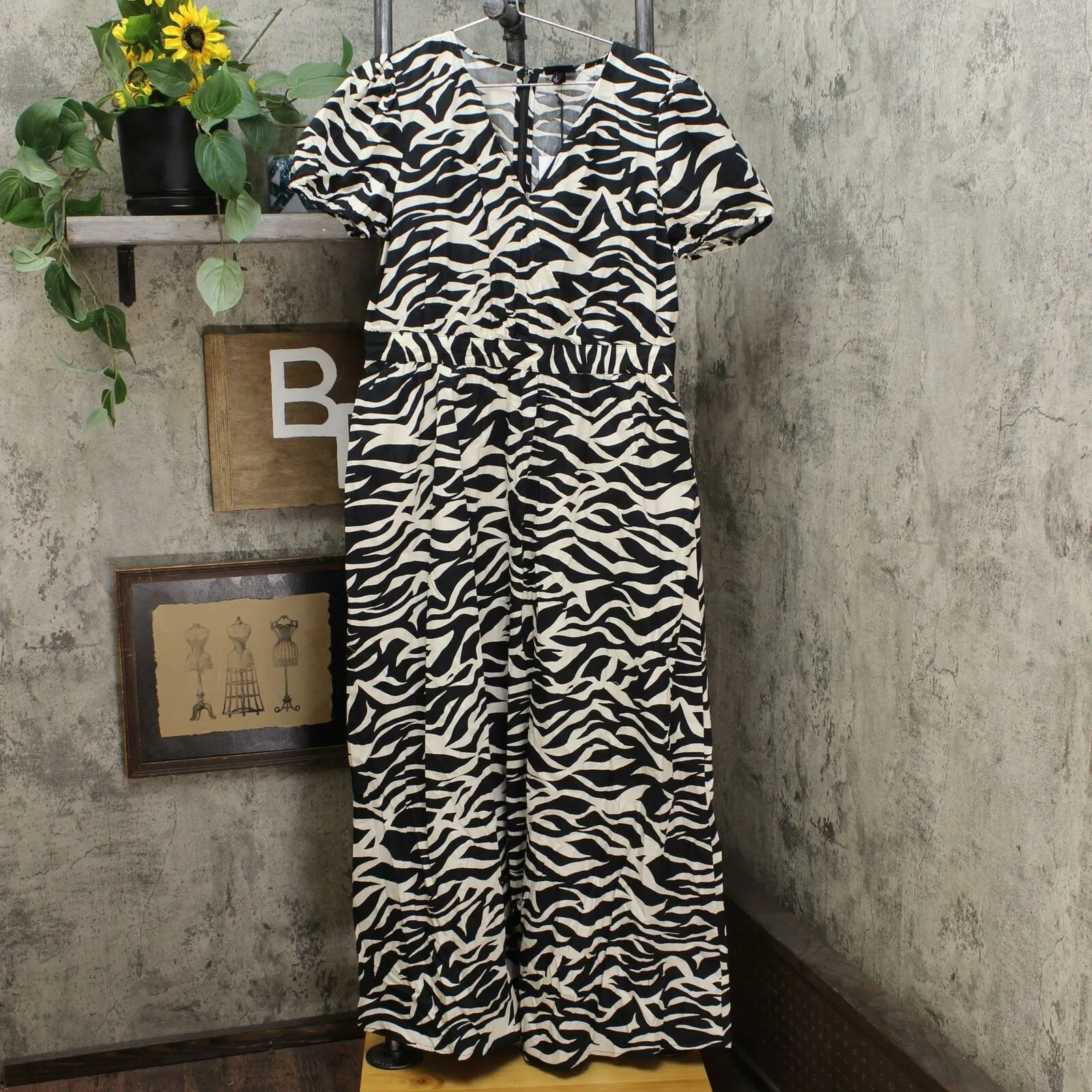 Who What Wear Women's Animal Print Short Sleeve Tiered Maxi Dress