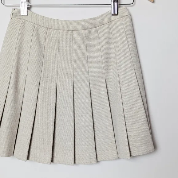 WILFRED Juliet Skirt Pleated Wool Mini Birch Herring 00 XXS Aritzia