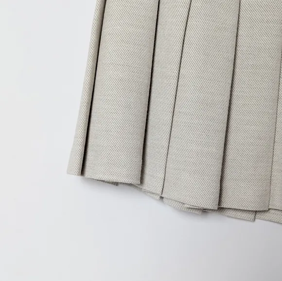 WILFRED Juliet Skirt Pleated Wool Mini Birch Herring 00 XXS Aritzia