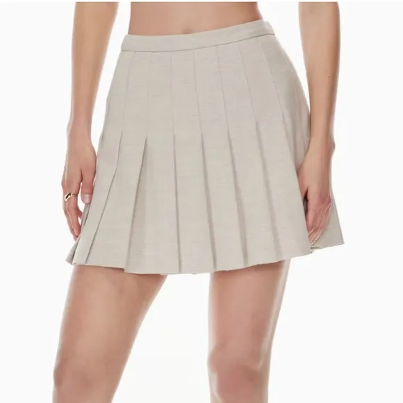 WILFRED Juliet Skirt Pleated Wool Mini Birch Herring 00 XXS Aritzia