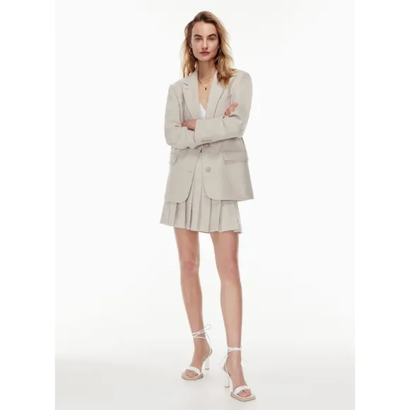 WILFRED Juliet Skirt Pleated Wool Mini Birch Herring 00 XXS Aritzia