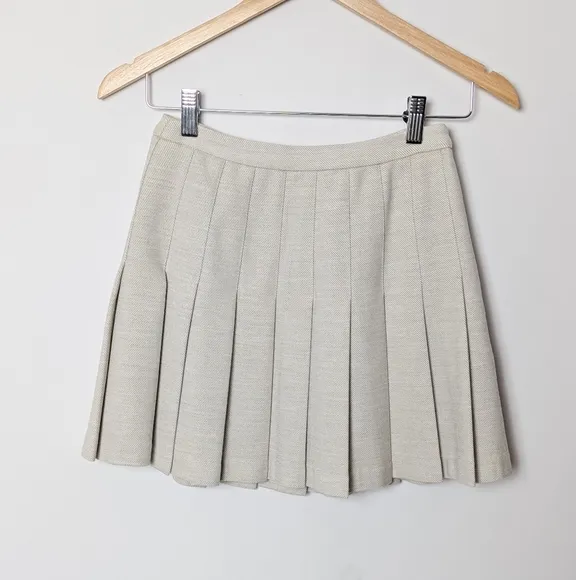 WILFRED Juliet Skirt Pleated Wool Mini Birch Herring 00 XXS Aritzia