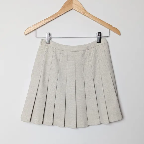 WILFRED Juliet Skirt Pleated Wool Mini Birch Herring 00 XXS Aritzia