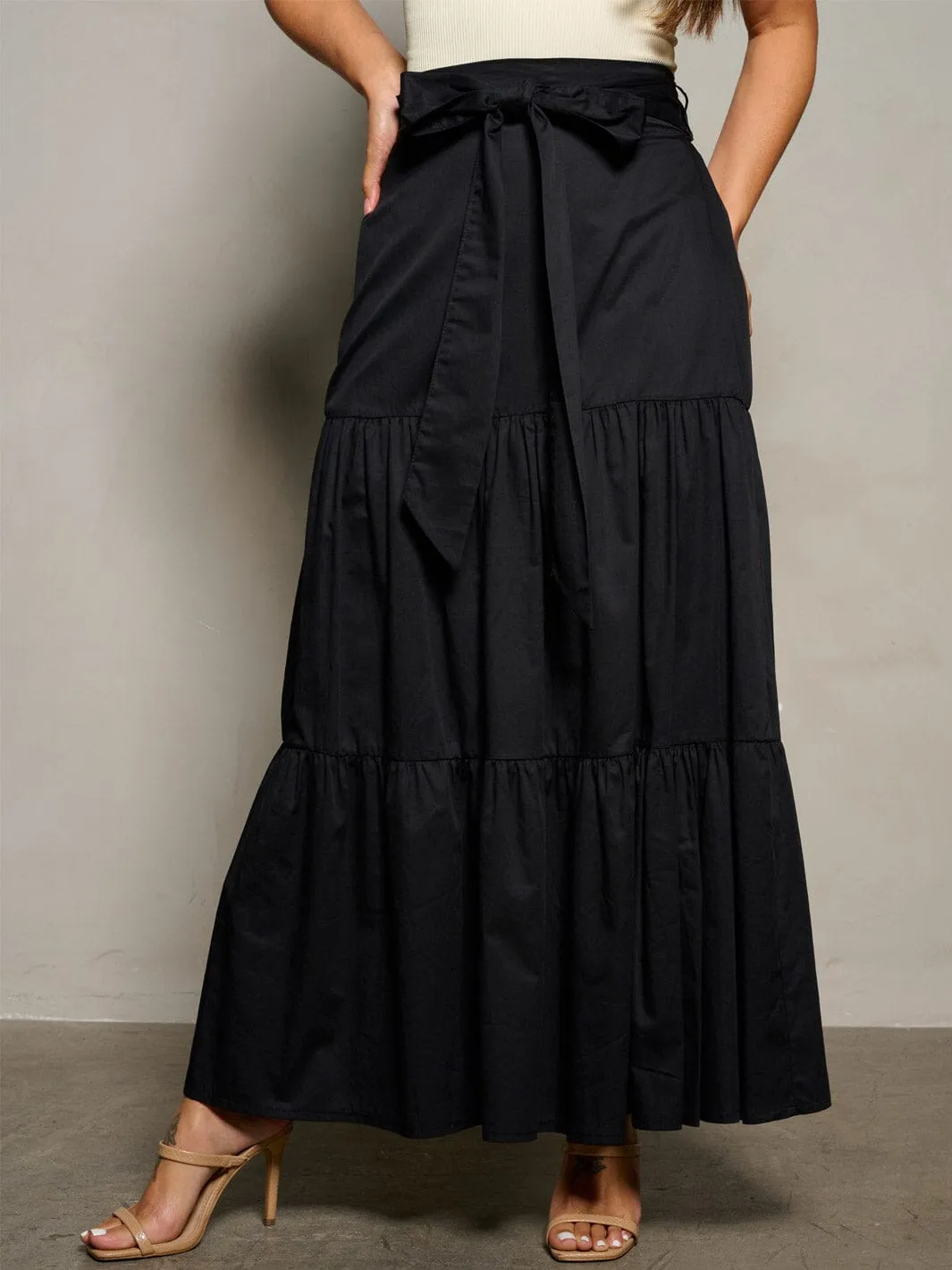 WOMEN'S ELASTIC WAIST RUFFLE TIERED MAXI SKIRT
