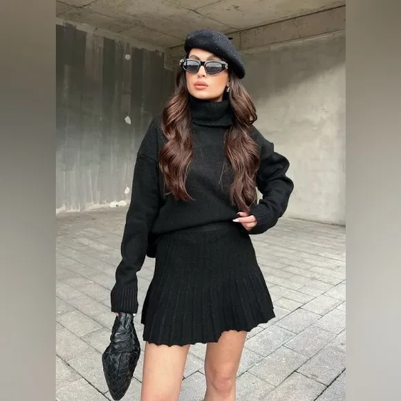 ZARA BLOGGERS’ FAVORITE PLEATED KNIT SKIRT