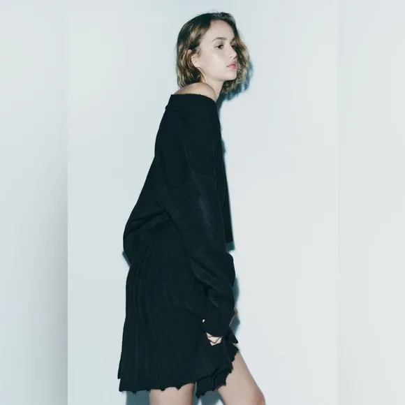 ZARA BLOGGERS’ FAVORITE PLEATED KNIT SKIRT
