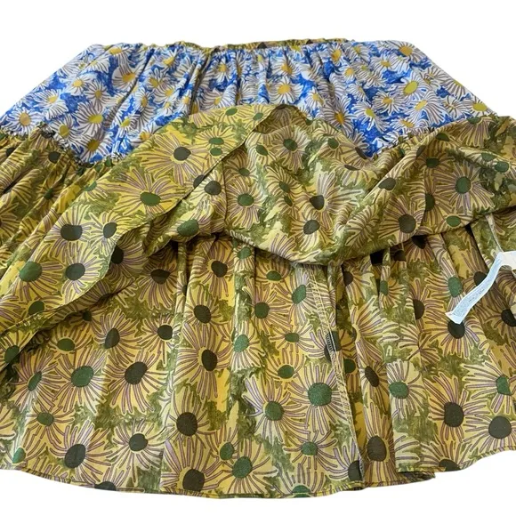 Zara Daisy Print Maxi Tiered Skirt with Coordinating Crop Top, Medium